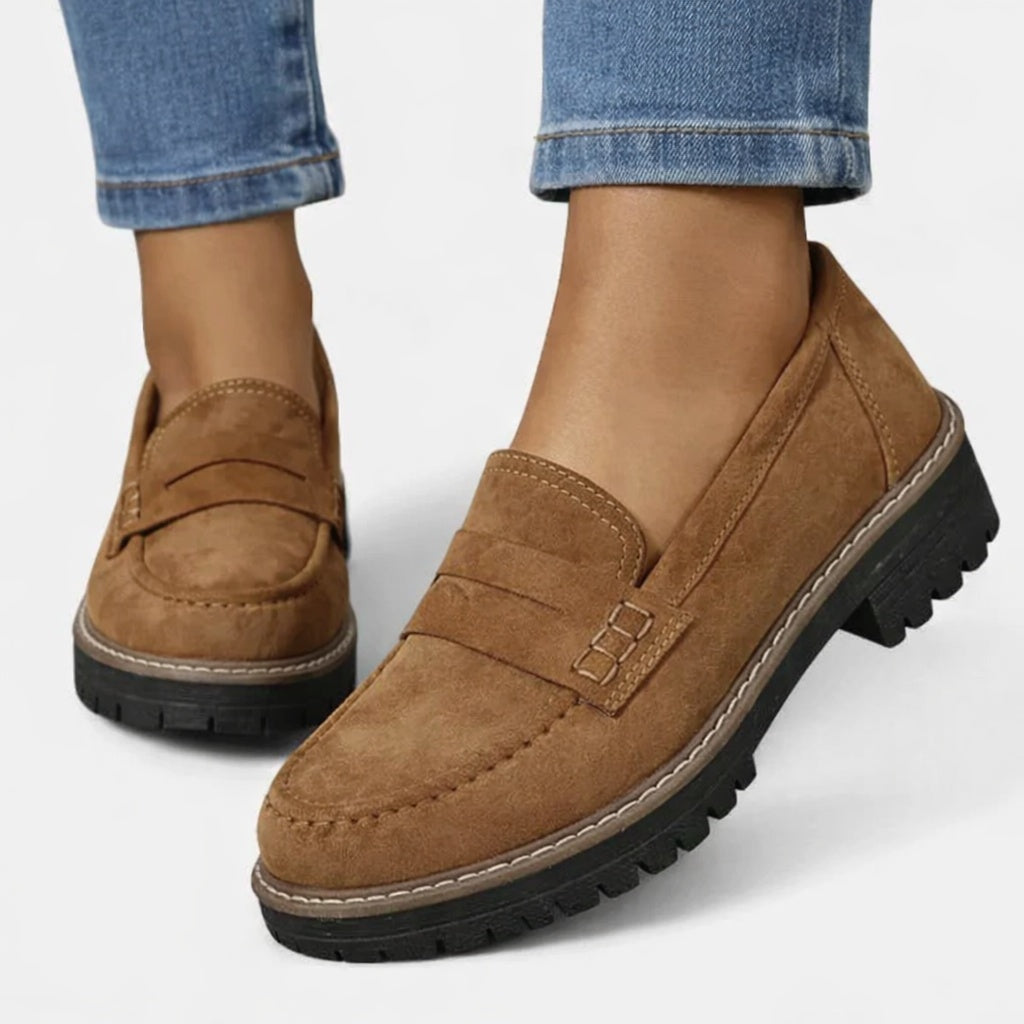 Carolina | Mocassins de Camurça Mulher Sola Grossa Slip-On