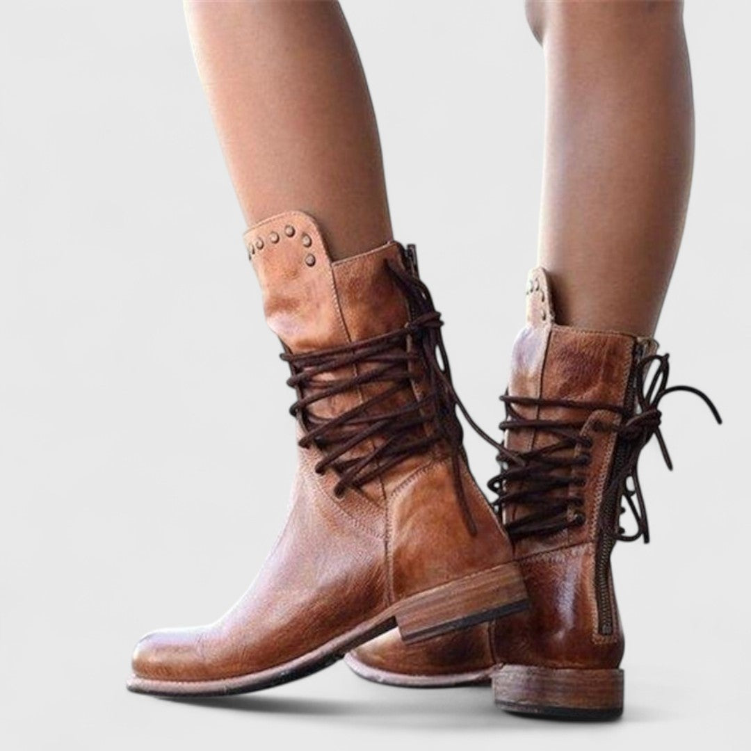 Constança | Botas Militares de Couro Mulher Cano Médio com Atacadores