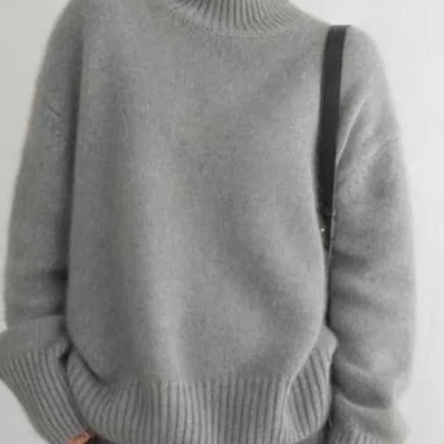 Constança | Camisola de Lã Mulher Gola Alta Oversize