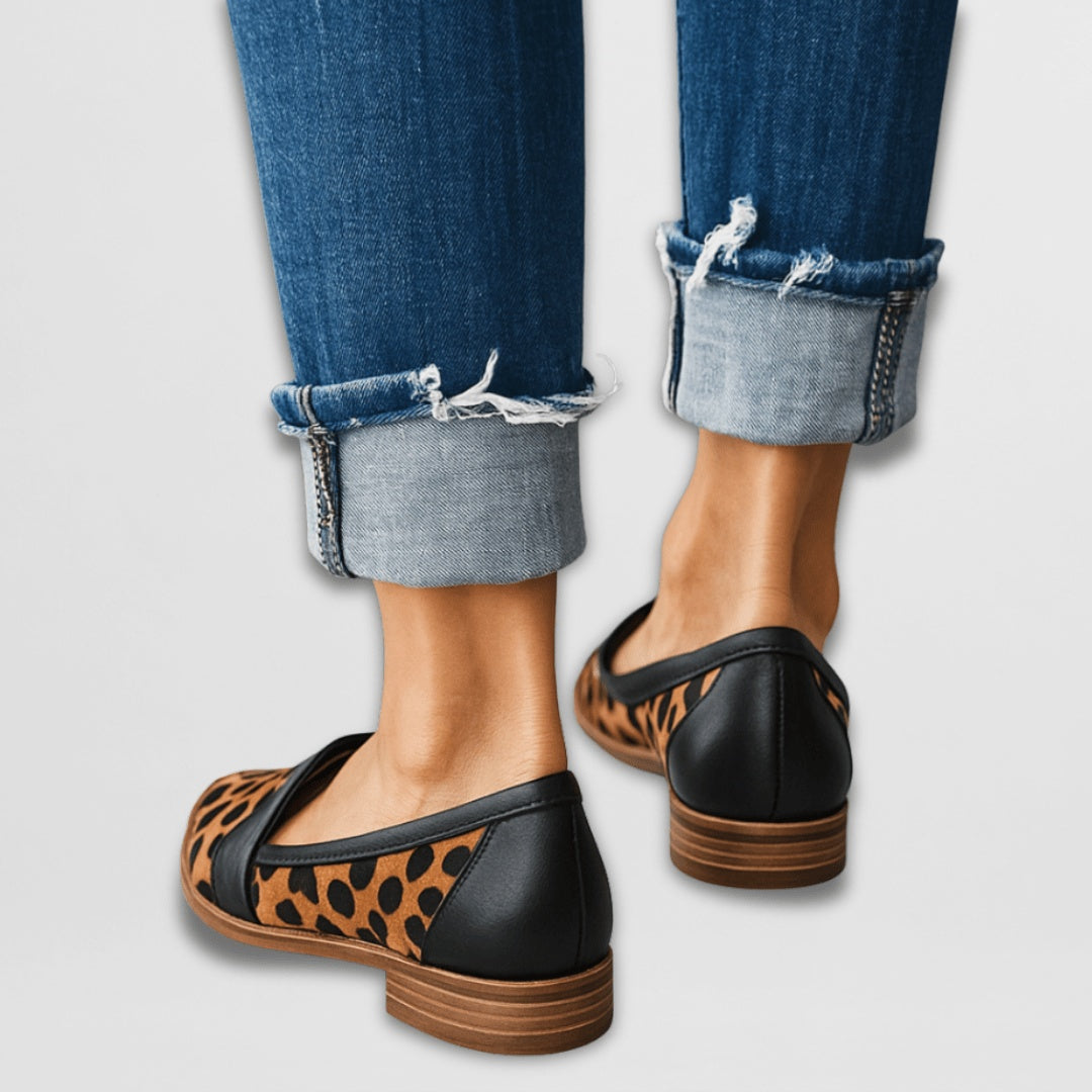 Constança | Mocassins de Camurça Mulher Bico Pontiagudo