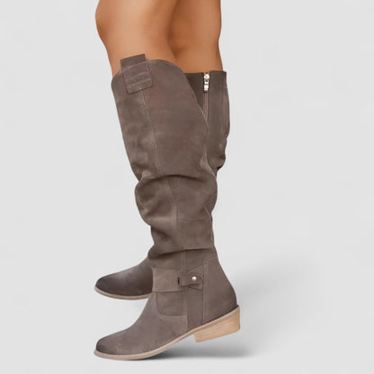 Daniela | Botas Cano Alto de Camurça Mulher Rasas