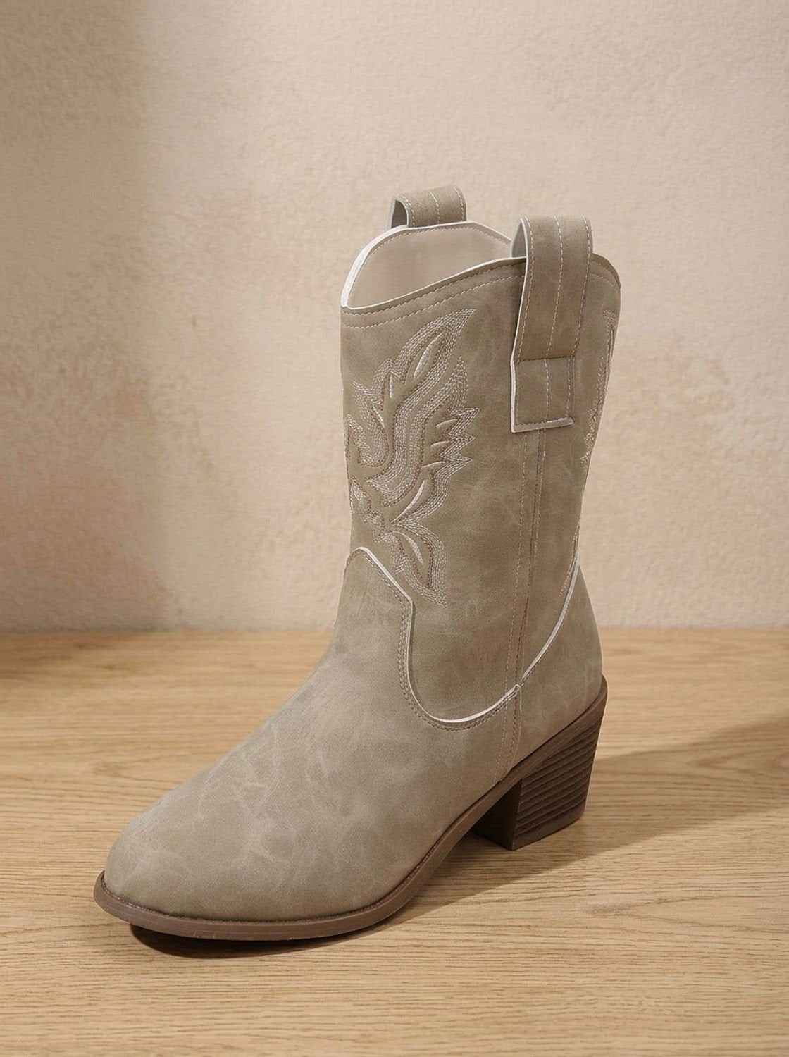 Lucia | Women's Embroidered Western Cowboy Boots Mid Calf