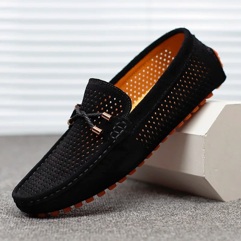 Dinis | Mocassins de Camurça Perfurada Homem Slip-On Detalhe Metálico