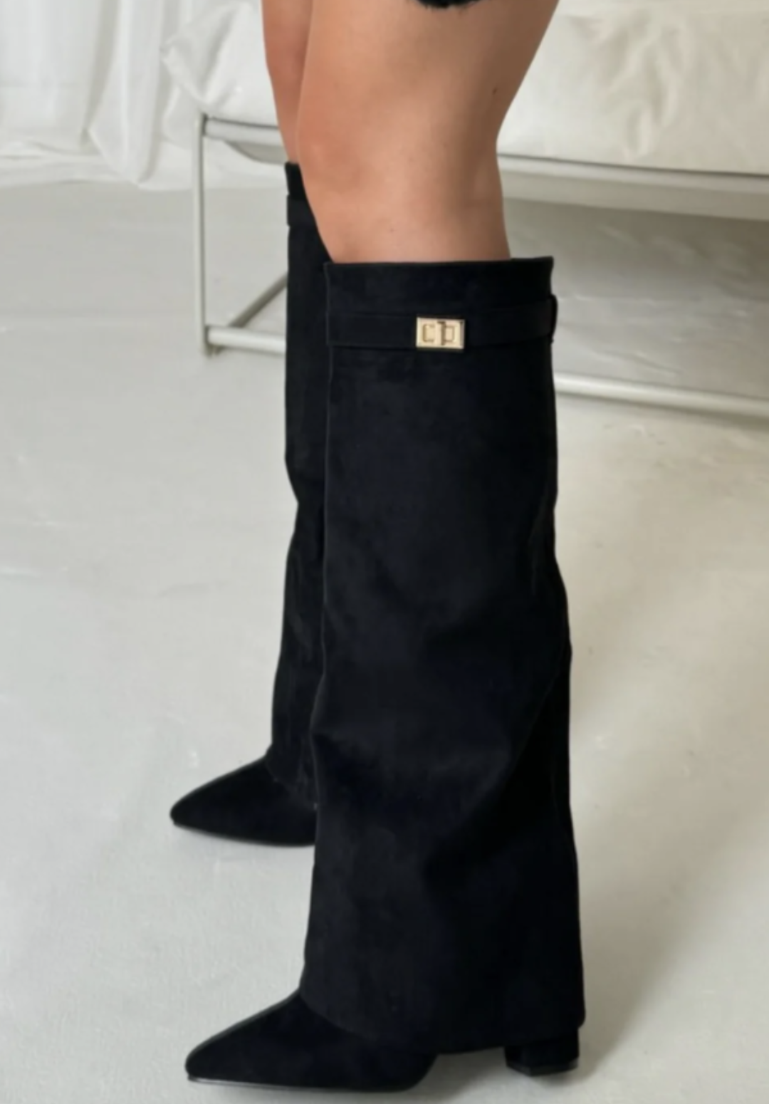 Elisabete | Botas Cano Alto Mulher Polipele Bico Fino Fivela Metálica