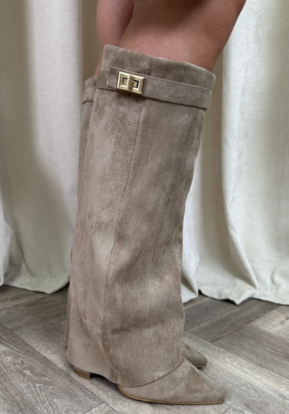 Elisabete | Botas Cano Alto Mulher Polipele Bico Fino Fivela Metálica