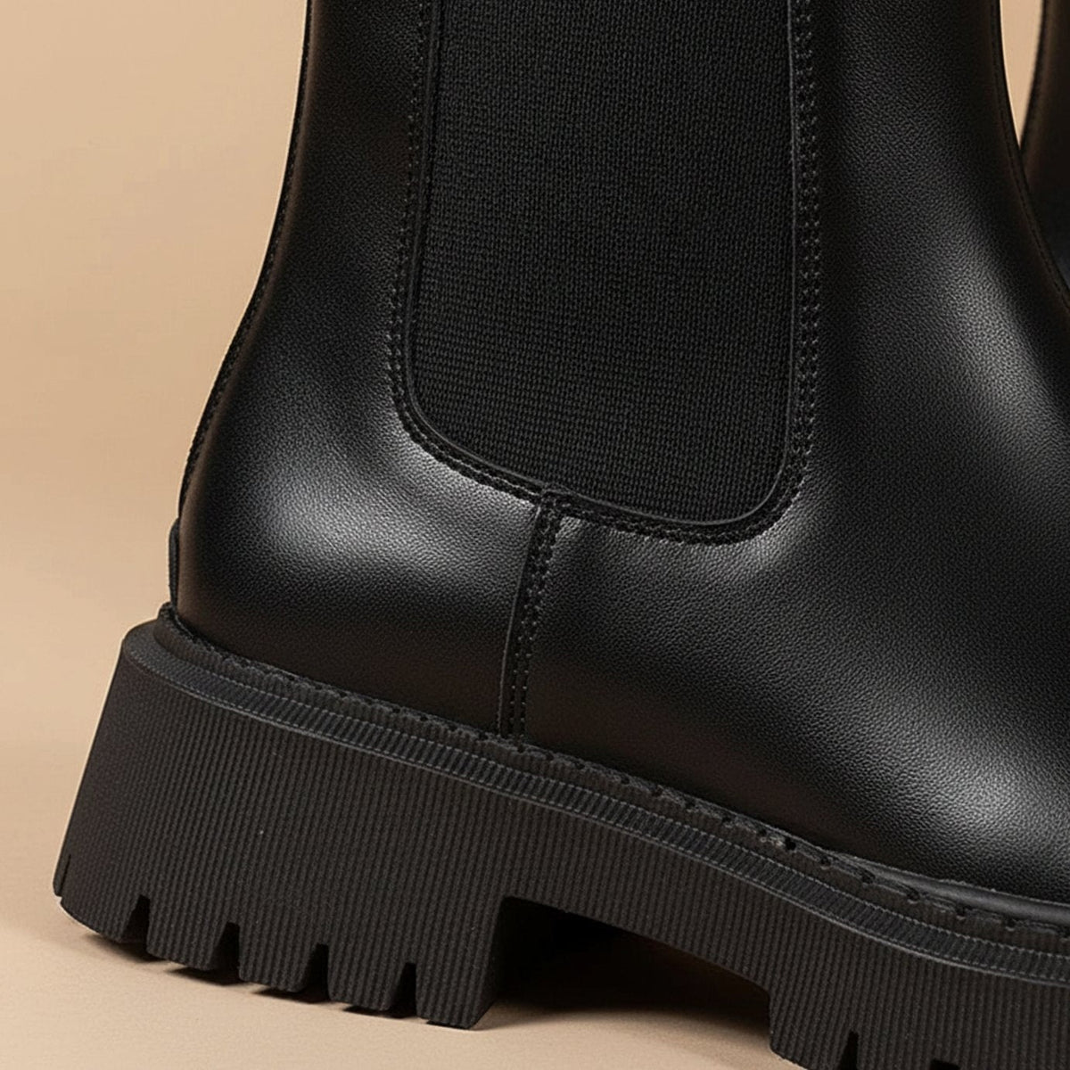 Noemi | Women's Chunky Lug Sole Chelsea Boots Elastic Side