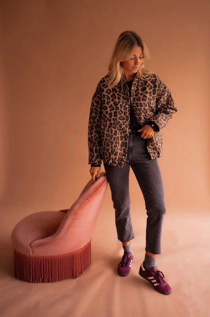 Isabel | Casaco Bomber Estampado Leopardo Mulher Botões de Pressão
