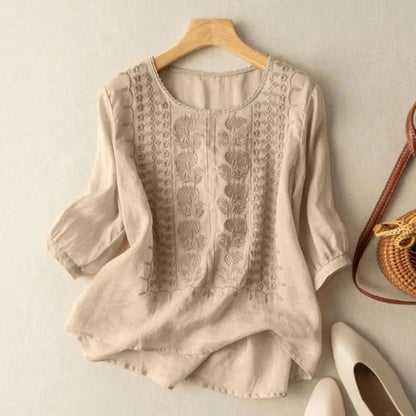 Lara | Blusa de Algodão Bordada Mulher Manga 3/4 Decote Redondo