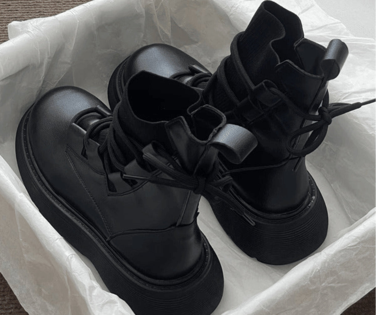 Lara | Botas Militares Mulher Plataforma com Atacadores