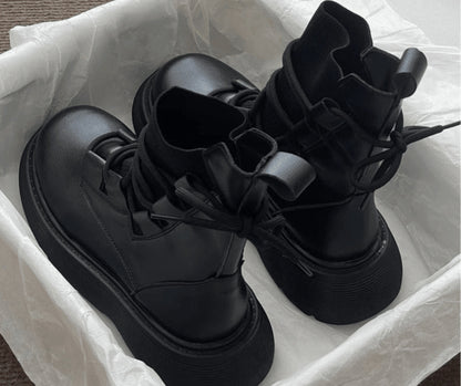 Lara | Botas Militares Mulher Plataforma com Atacadores