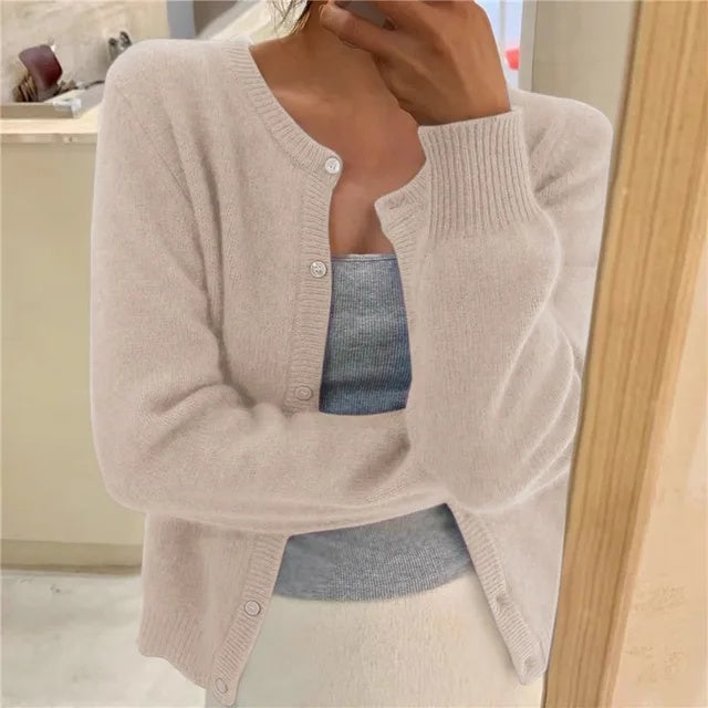 Leonor | Cardigan de Malha Suave Mulher Decote Redondo com Botões