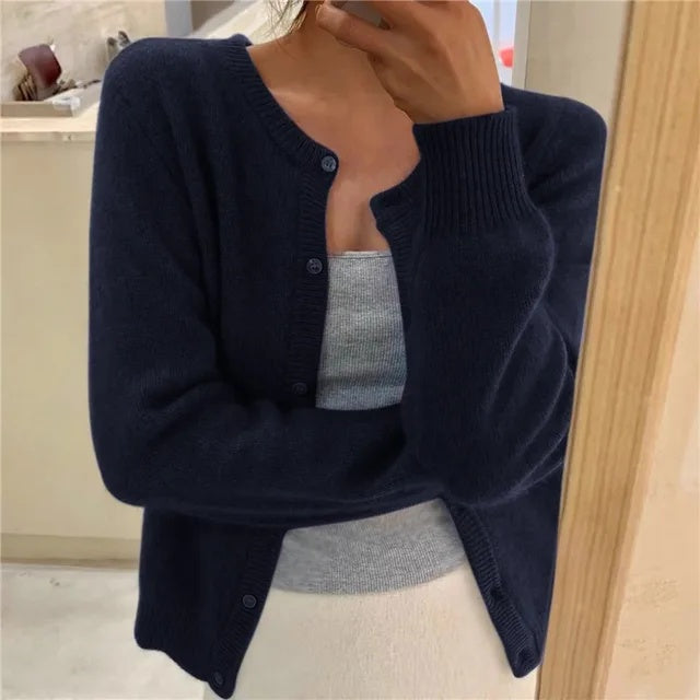 Leonor | Cardigan de Malha Suave Mulher Decote Redondo com Botões
