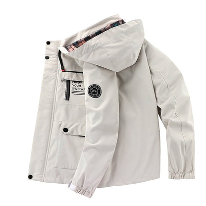 Martim | Parka Impermeável Homem com Capuz Múltiplos Bolsos