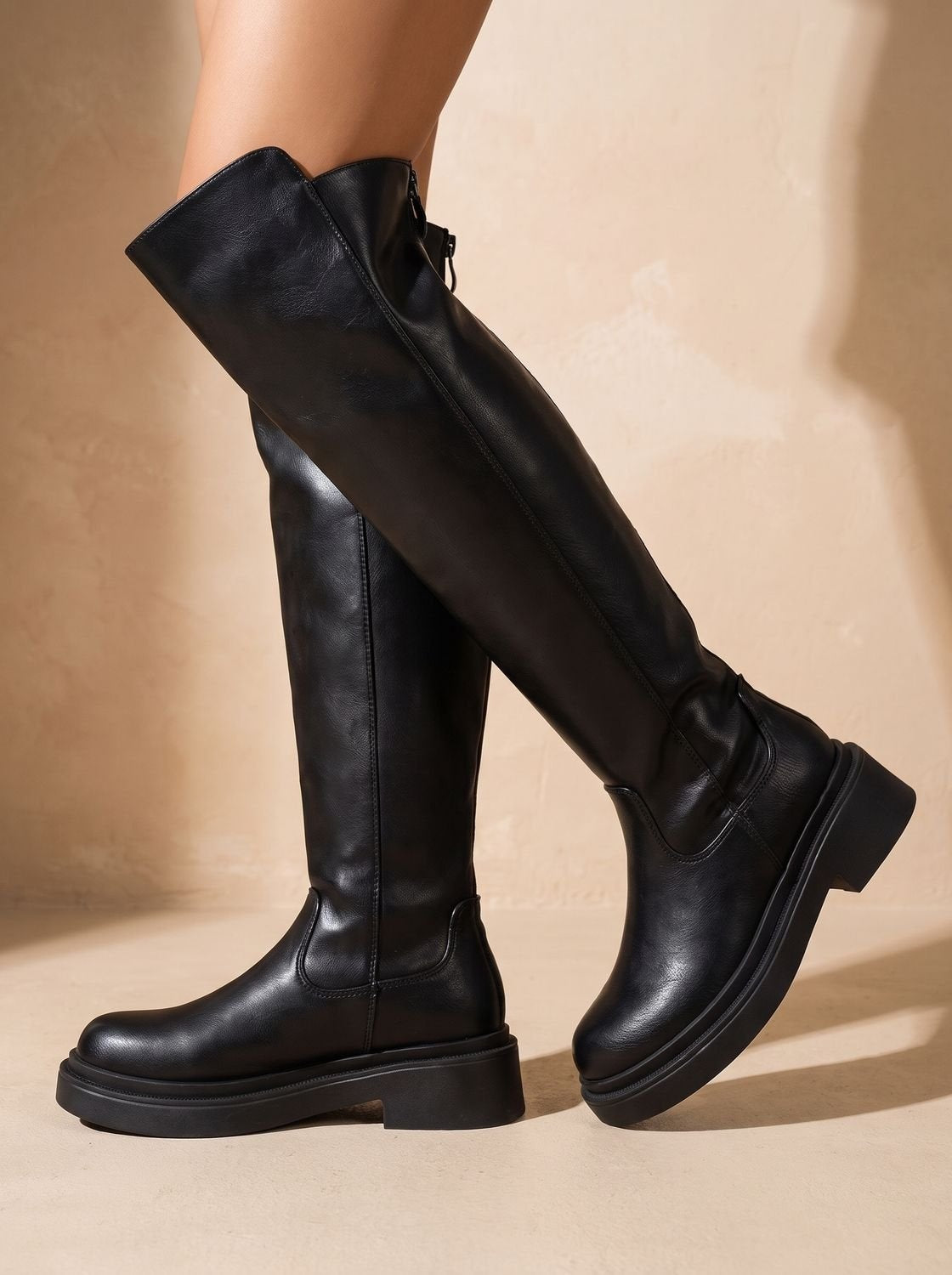 Matilde | Botas Overknee Mulher Cano Alto Sola Plana Fecho Lateral