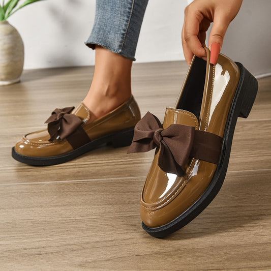 Patrícia | Loafers de Verniz Mulher com Laço
