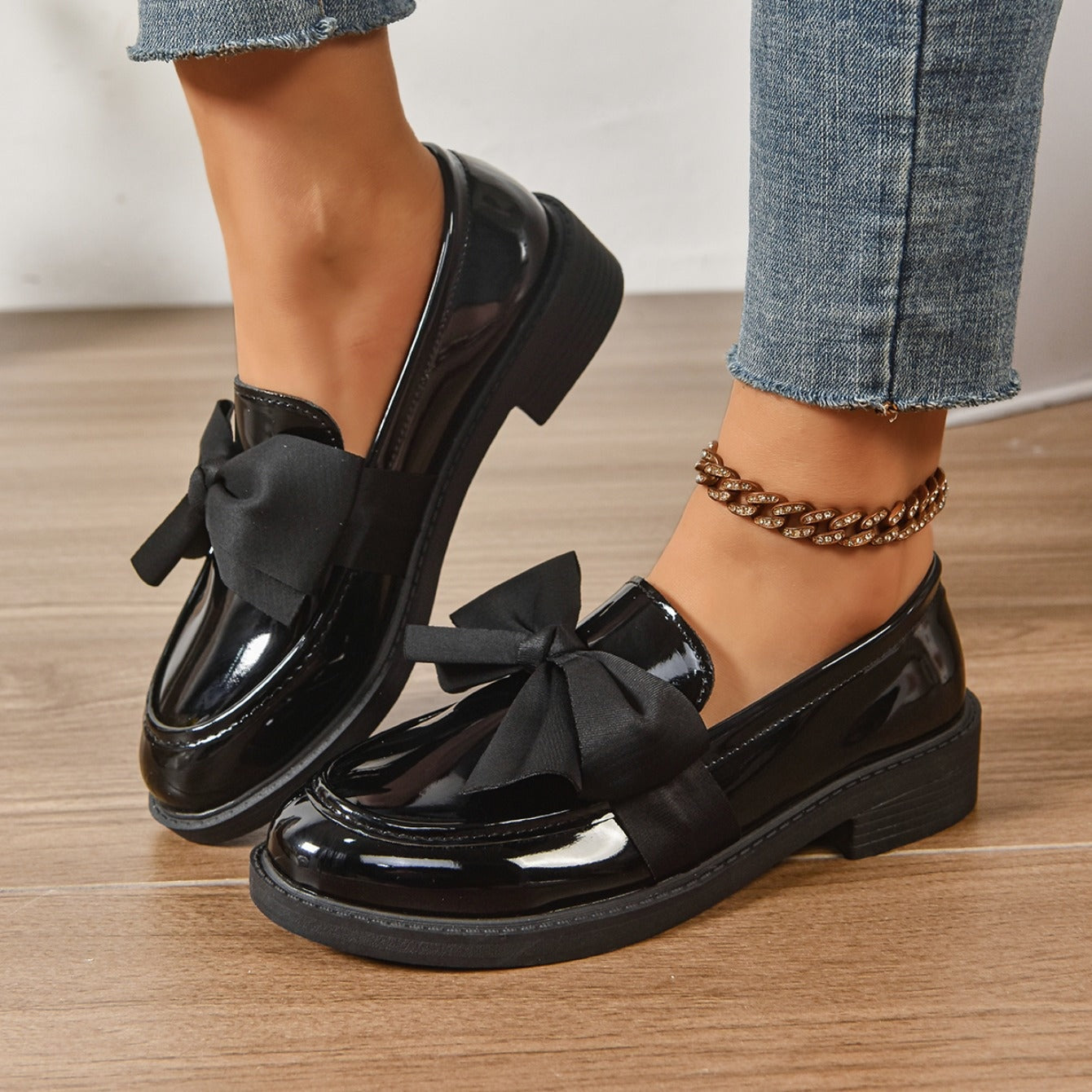 Patrícia | Loafers de Verniz Mulher com Laço