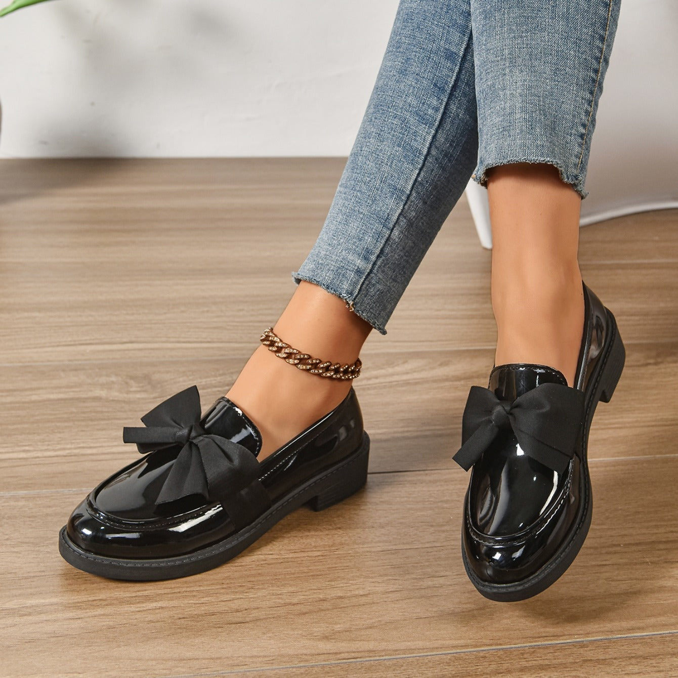 Patrícia | Loafers de Verniz Mulher com Laço