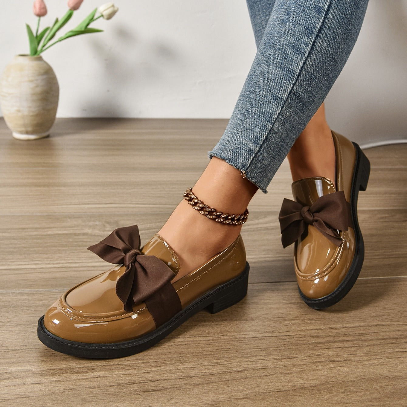 Patrícia | Loafers de Verniz Mulher com Laço