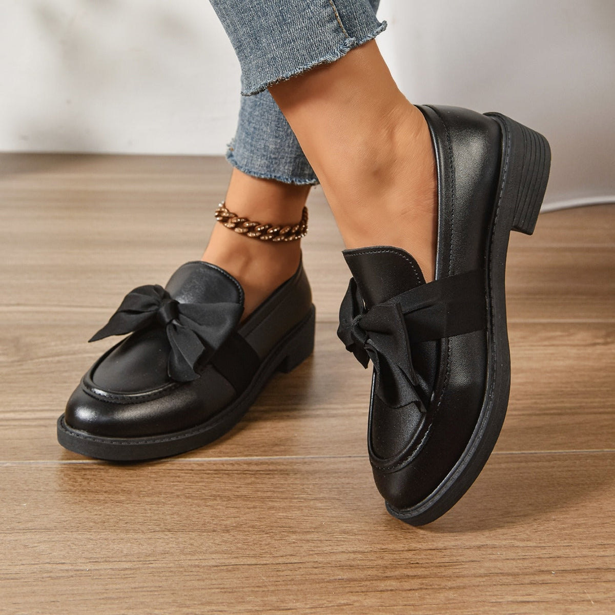 Patrícia | Loafers de Verniz Mulher com Laço