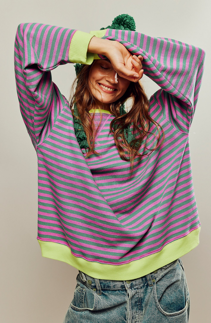Patrícia | Sweatshirt Oversized Listada Mulher Ombros Caídos
