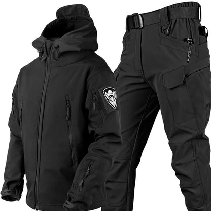 Salvador | Conjunto Tático Outdoor Homem Softshell com Capuz