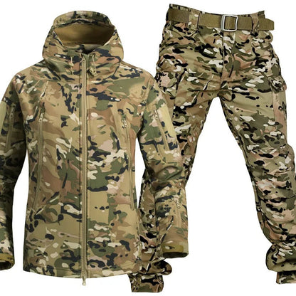 Salvador | Conjunto Tático Outdoor Homem Softshell com Capuz