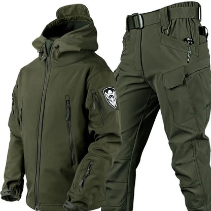 Salvador | Conjunto Tático Outdoor Homem Softshell com Capuz